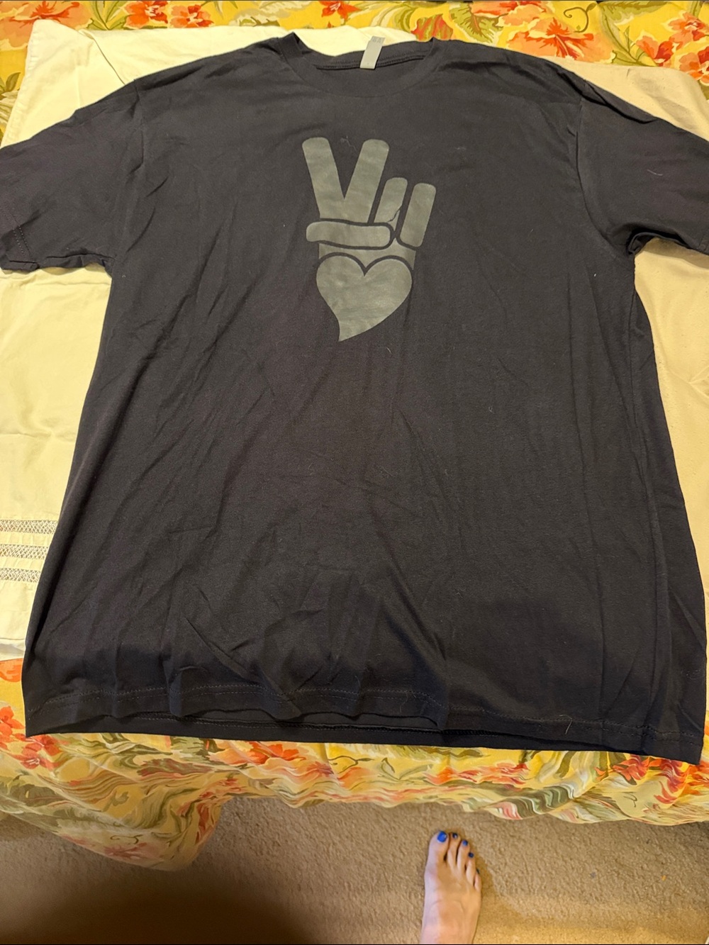 Men's Navy Graphic Peace & Heart T-Shirt